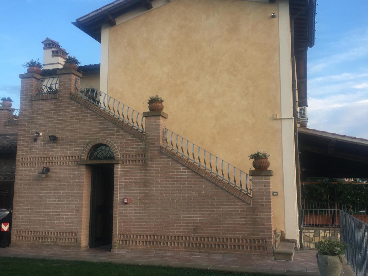 Casa In Campagna A Due Passi Dal Mare Пиза Екстериор снимка