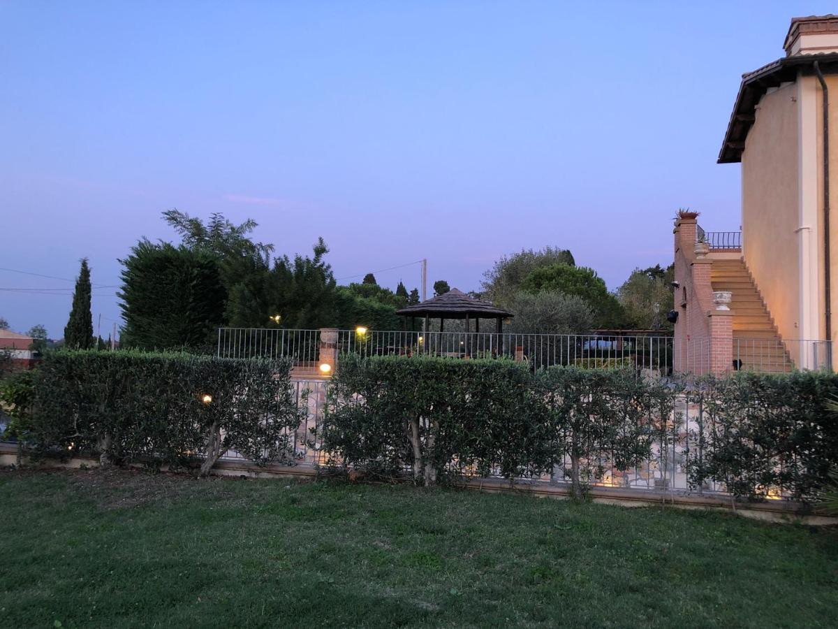 Casa In Campagna A Due Passi Dal Mare Пиза Екстериор снимка