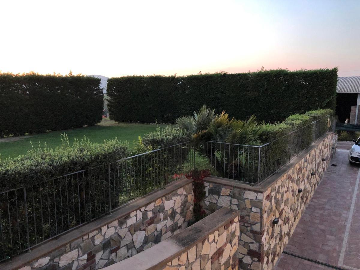 Casa In Campagna A Due Passi Dal Mare Пиза Екстериор снимка